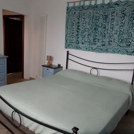 Toscagialla Bed & Breakfast *